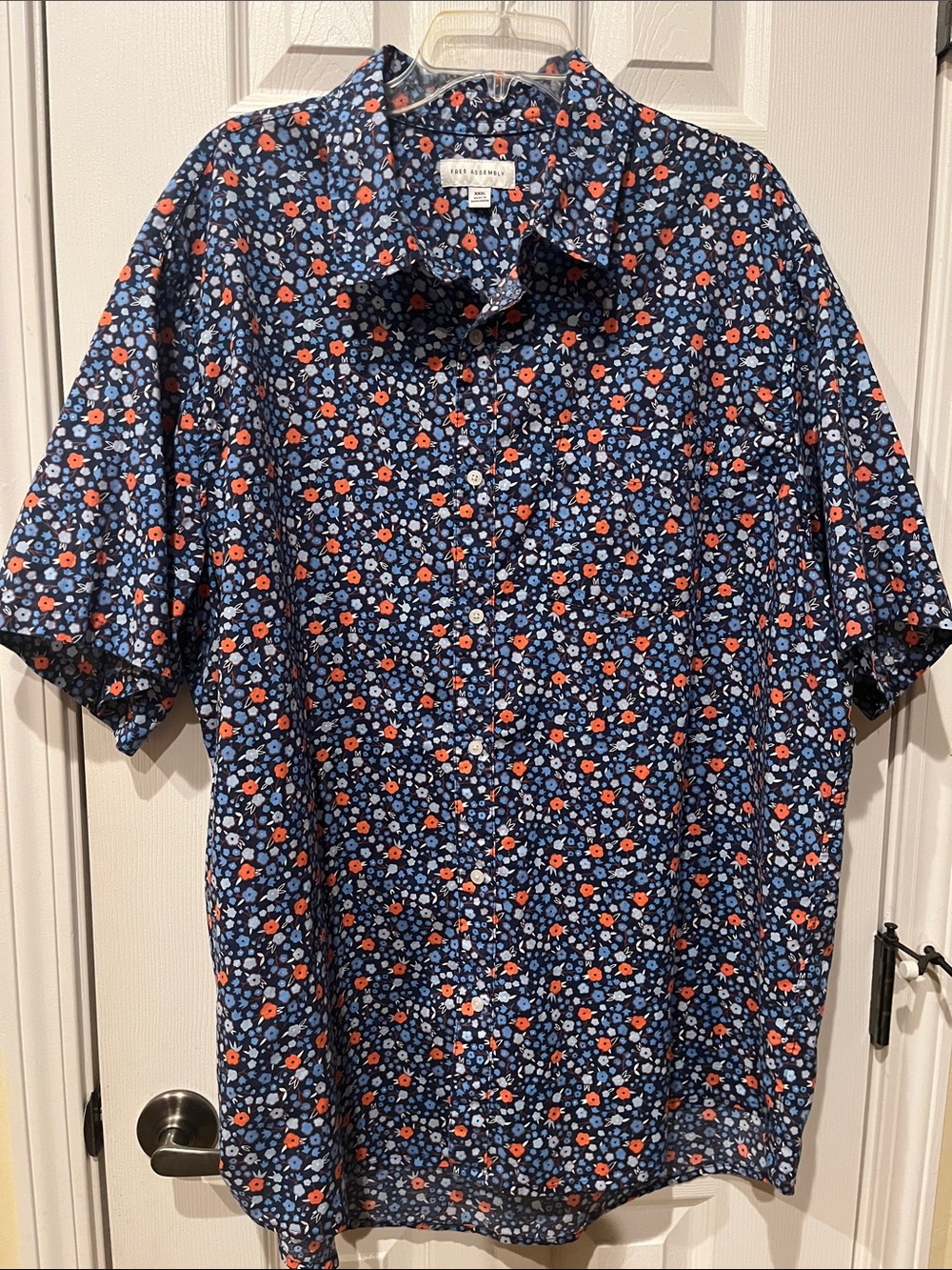 Free Assembly Navy Short-Sleeve Button-Up Shirt